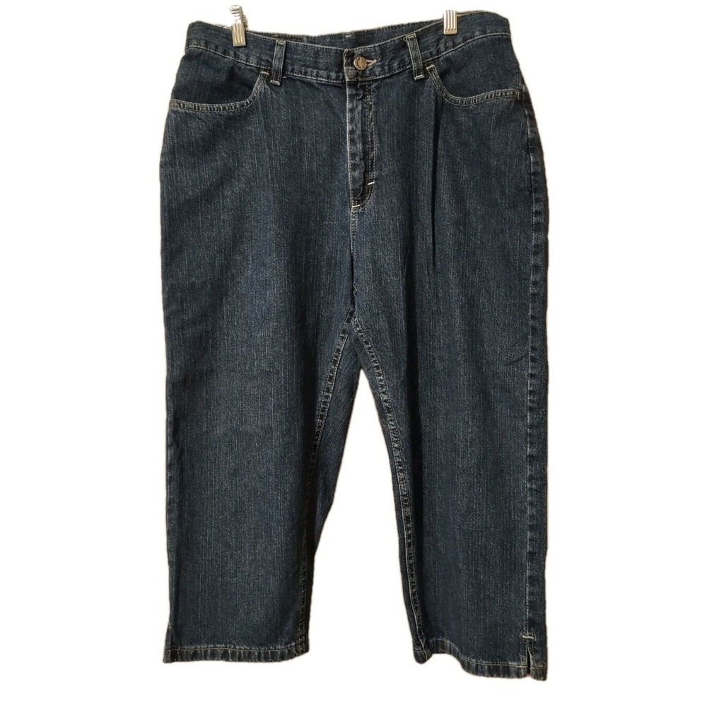 Riders Capri's Womens Size 14 M Pockets Denim Blue Jeans Belt Loops Logo Zipper